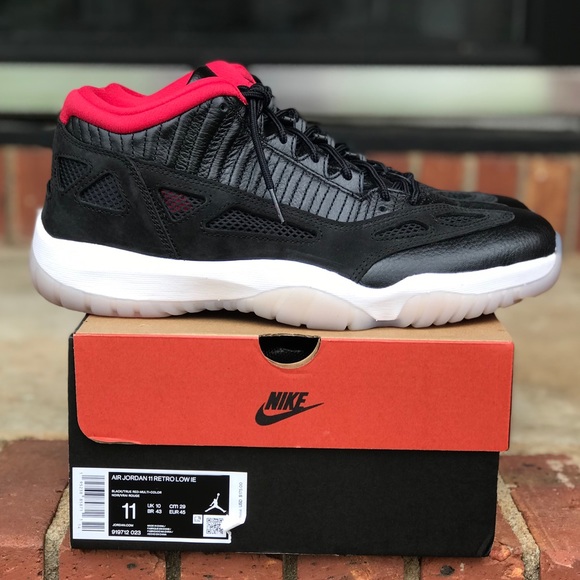 Air Jordan Retro 11 Low IE Bred Size 10.5 & 11 - Picture 10 of 16